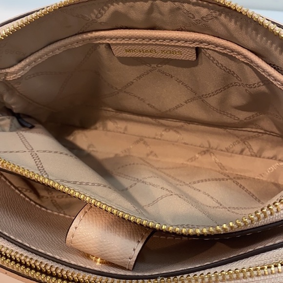 MICHAEL KORS HOUSTON LARGE DOUBLE ZIP CROSSBODY - Picture 12 of 14